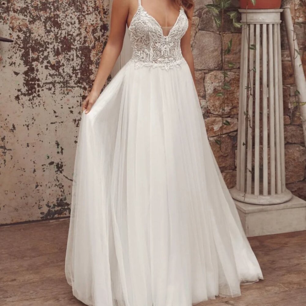 Justin Alexander 88151 Wedding Gown Dress (Size 8)